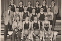 Coach Earl Crist & 1946-47 Deephaven Basketball Team